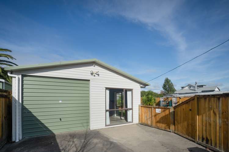 6 Belvedere Crescent Takaro_14