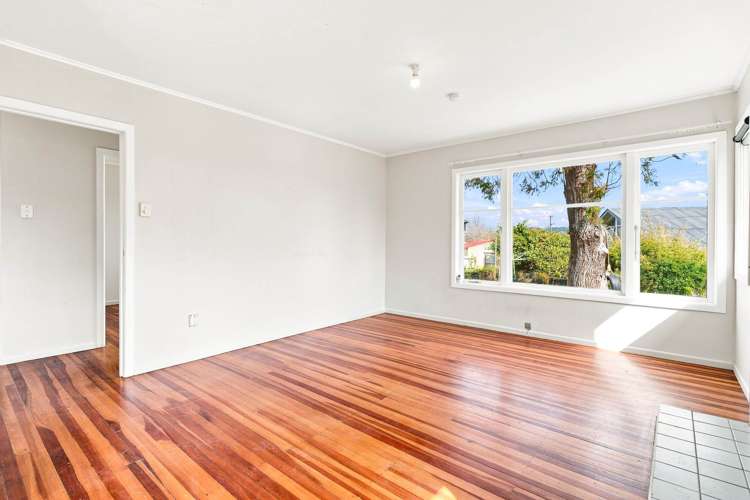 3 Ozich Avenue Te Atatu South_11