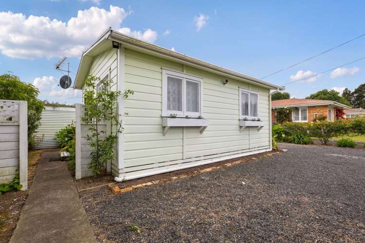 9 George Street Paeroa_11