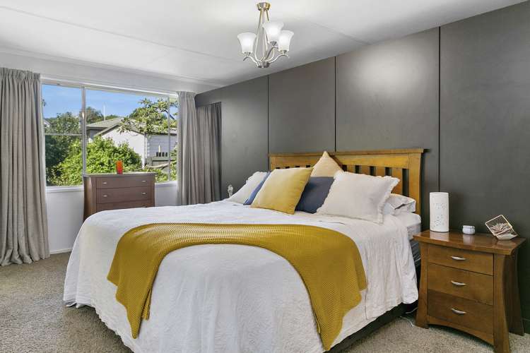 11 Chesham Avenue Waipahihi_21