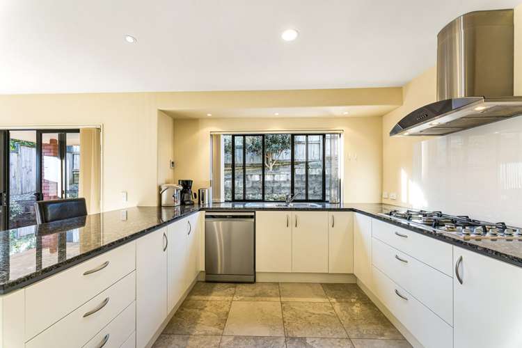 9 Melness Place Flat Bush_9