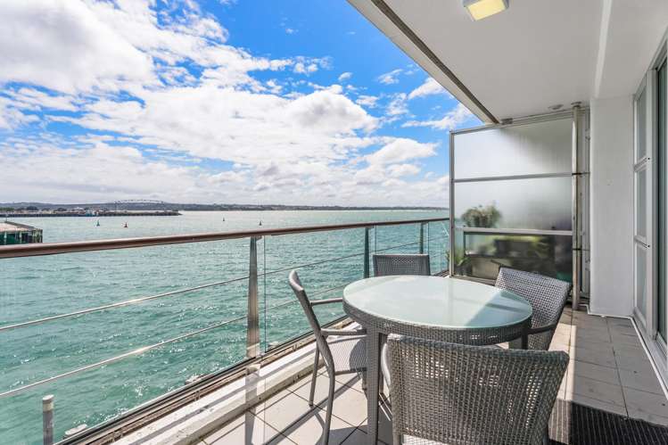 11/145 Quay Street Auckland Central_6