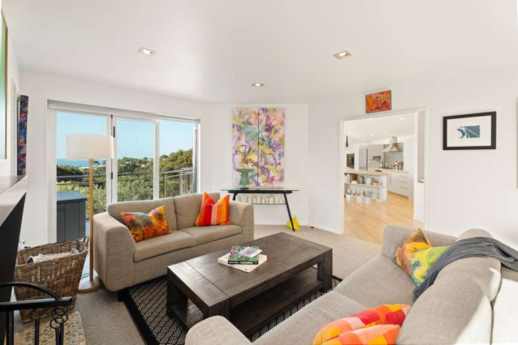 95 Queens Drive Oneroa_18