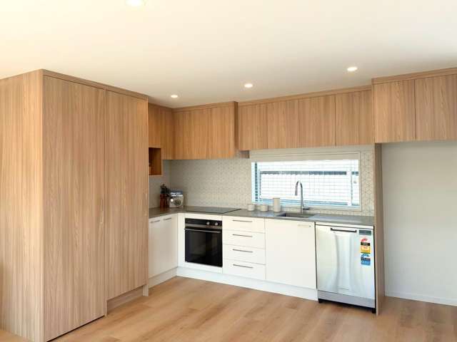 2/6 Strauss Place Somerfield_4