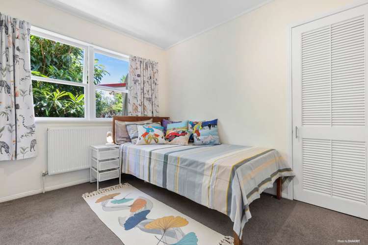 22 Wyoming Avenue Murrays Bay_11