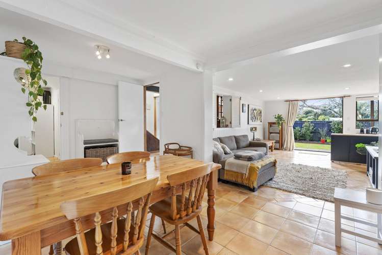 24 Lyons Avenue Murrays Bay_12