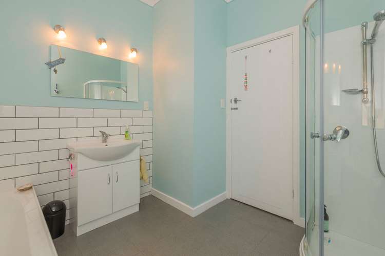 55 Marine Parade Paraparaumu Beach_18