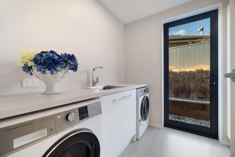 11 Alice Burn Drive Luggate_15