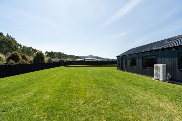 12 Kahikatea Drive Kinloch_22