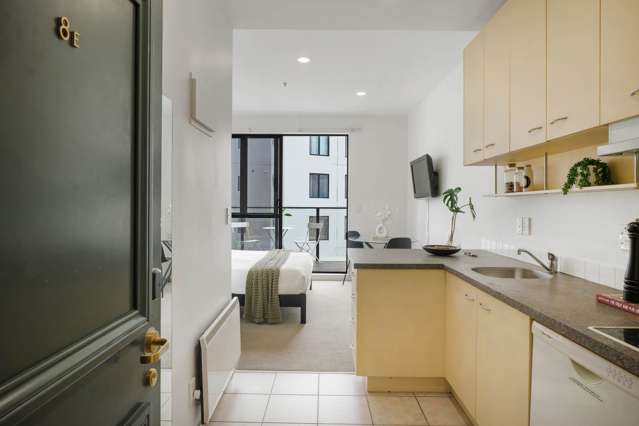 Hidden Gem with Harbour Views!