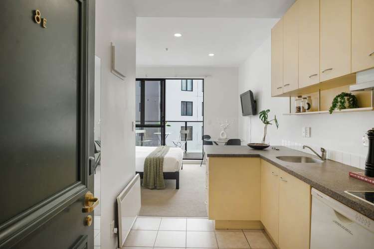 8E/50-52 Eden Crescent_0