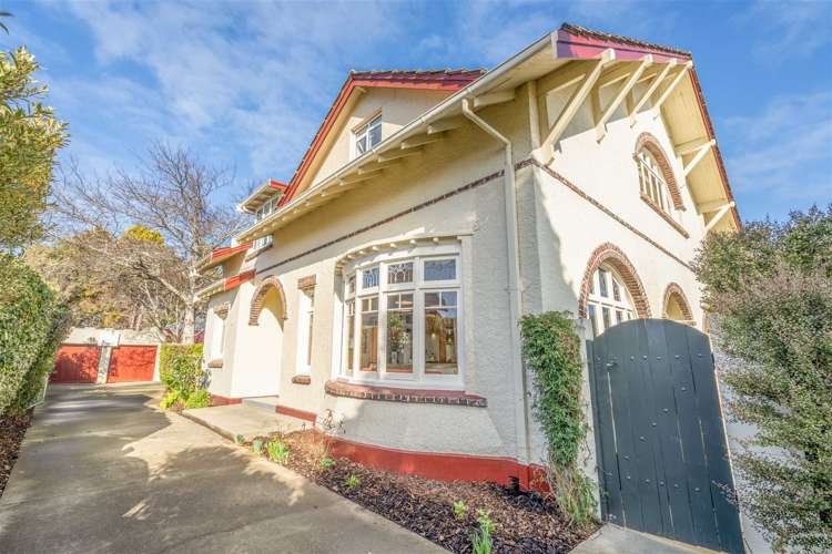 239 Herbert Street Windsor_32