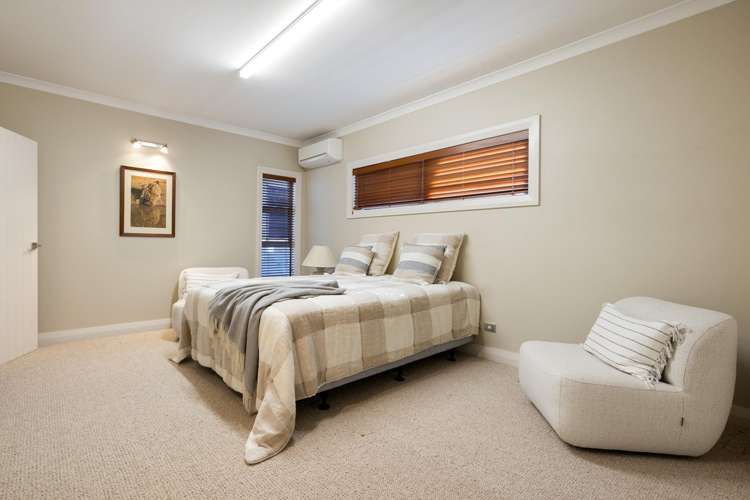 5 Lake Domain Drive Hamilton Lake_19