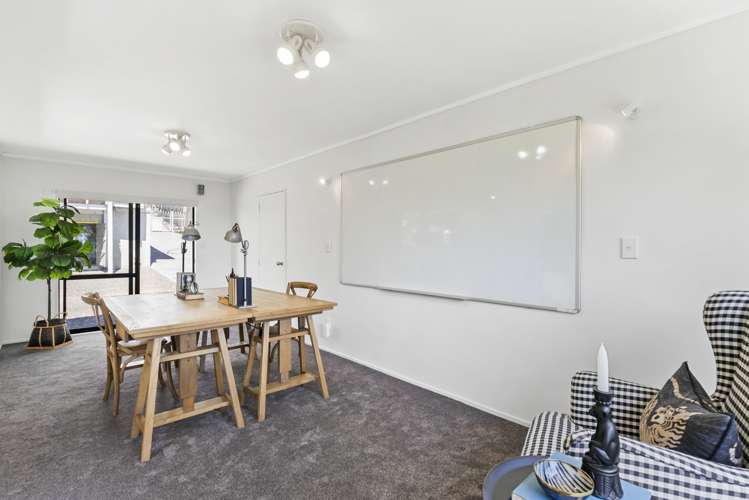 2 Saint Oswalds Road Greenlane_17