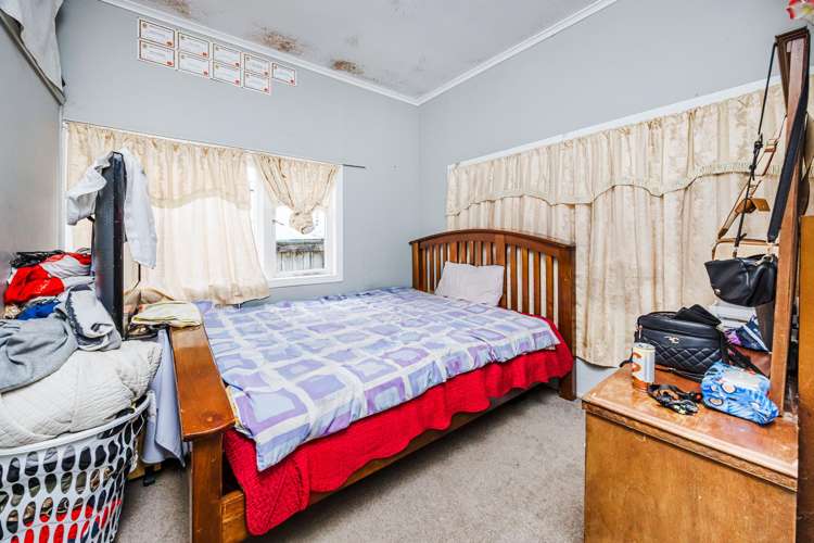 319 Massey Road Mangere East_11