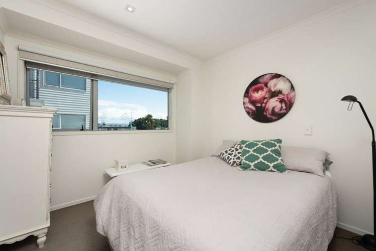 210/277 Maunganui Road Mount Maunganui_8