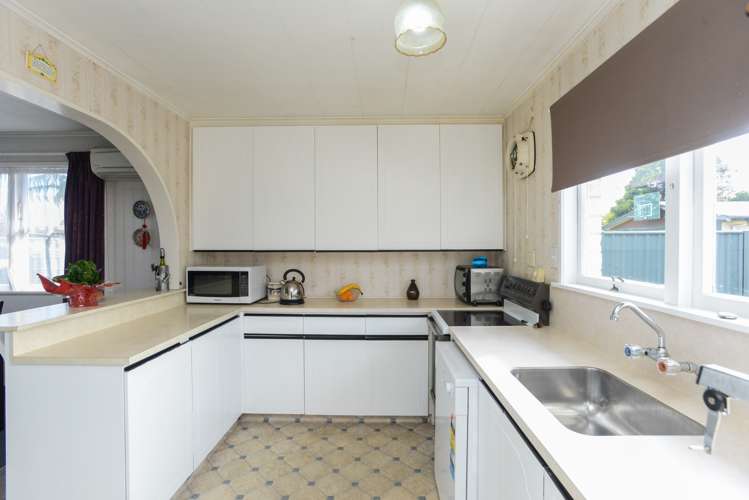 574 Lowe Street Camberley_4