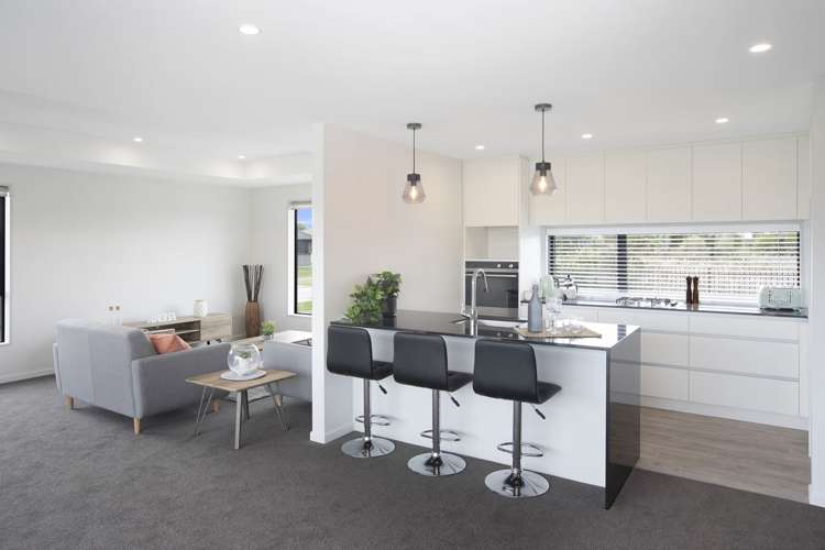 22 Kingsbridge Drive Burwood_3