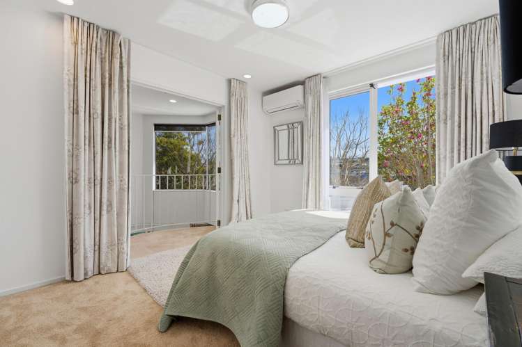 2/7 Otakau Road Milford_10