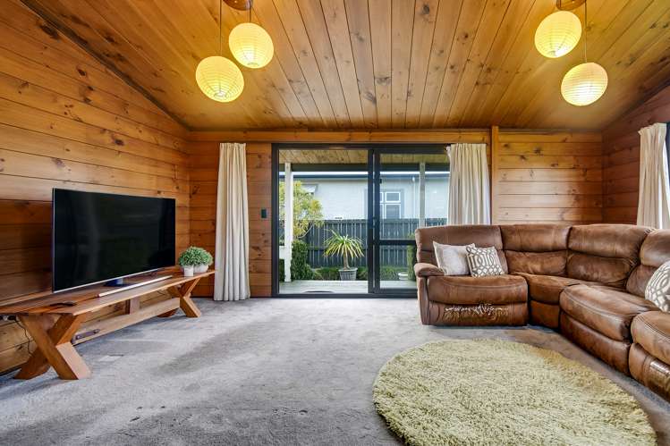 247 Tukapa Street Westown_3