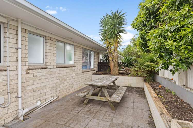 2/46 Jellicoe Road_3