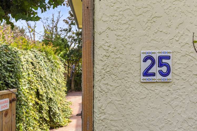 25 Weka Road Raumati Beach_18