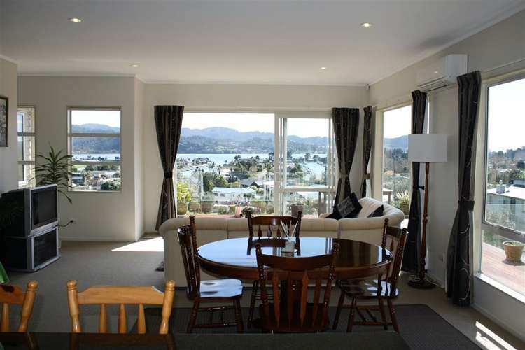 40 Panorama Parade Pauanui_3