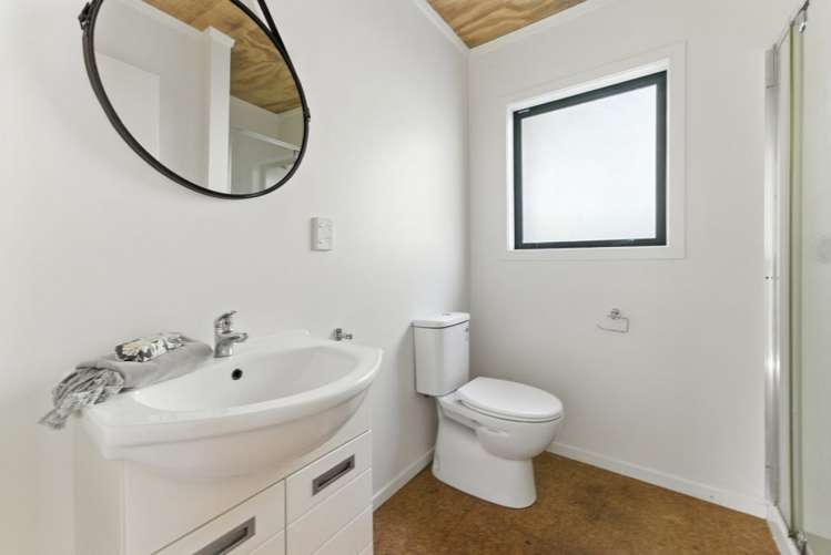 15 Robinson Road The Brook_16