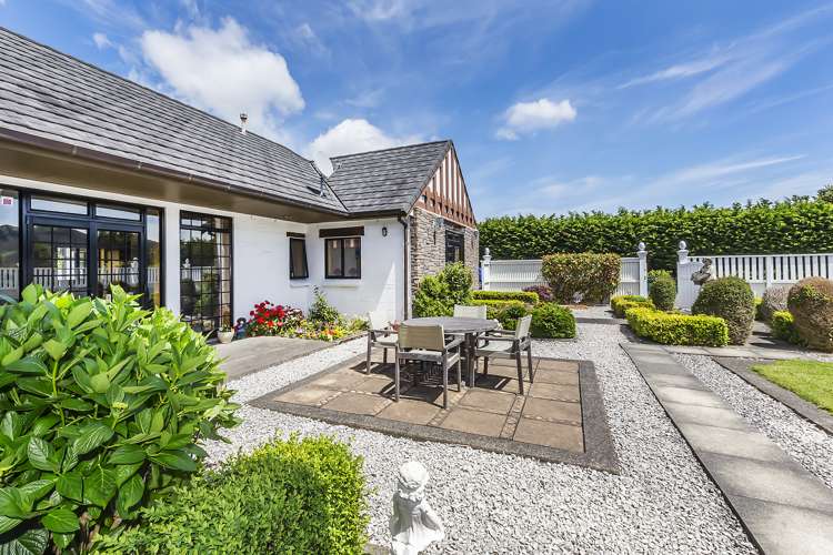 31 Gladys Scott Place Tawa_14