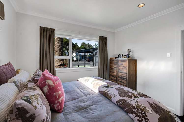 290 Devon Street West New Plymouth_16