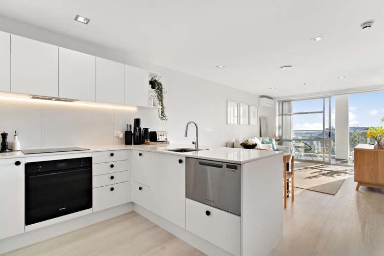 303/401 New North Road_0