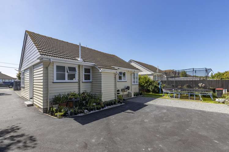 113 Springs Road Hornby_12