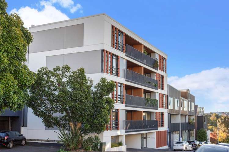 402/8 Central Road Kingsland_18