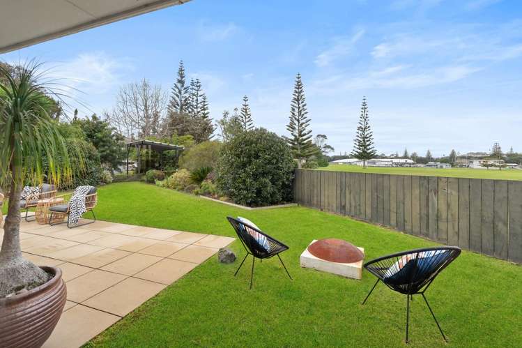 2 Edgewater Grove Orewa_11