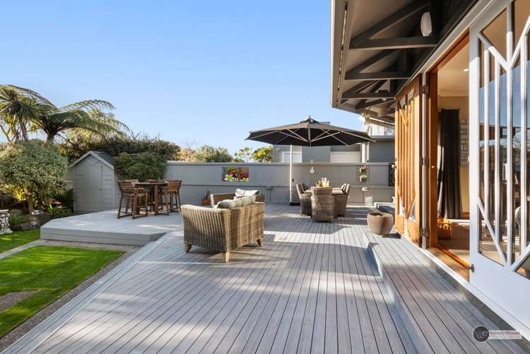 37 Pohutukawa Street Woburn_27