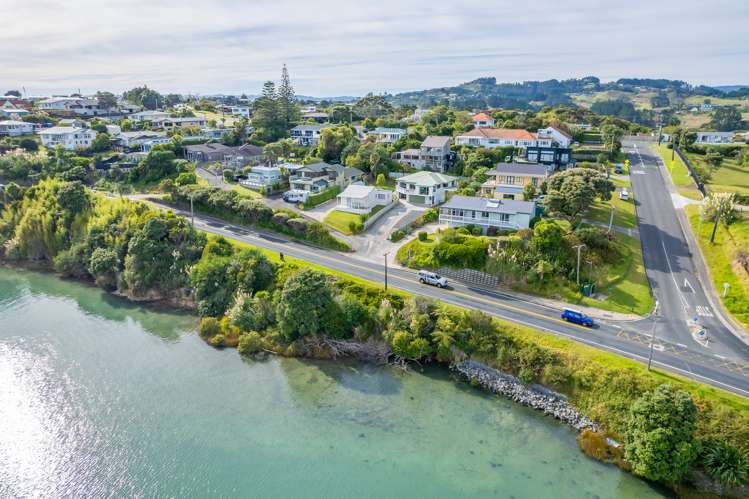 32 Wainui Road Raglan_43