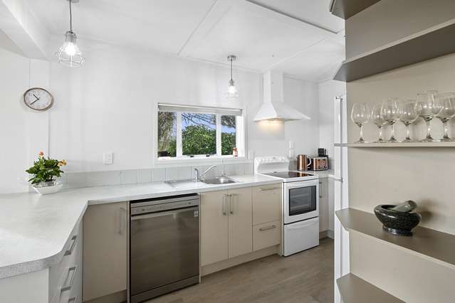 89 Paynters Ave Strandon_2