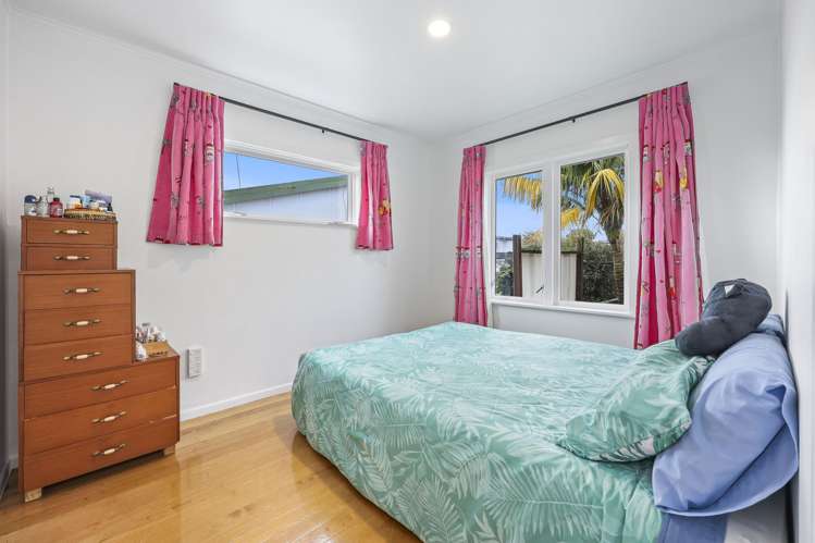 44 Farquhar Road Glendene_12