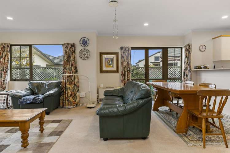 31 Lakeridge Close Rangatira Park_6