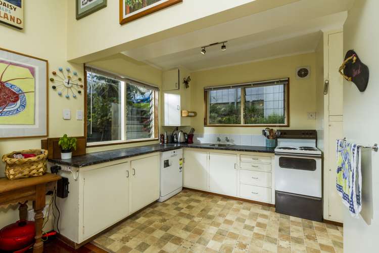 15 Burns Avenue Takapuna_11