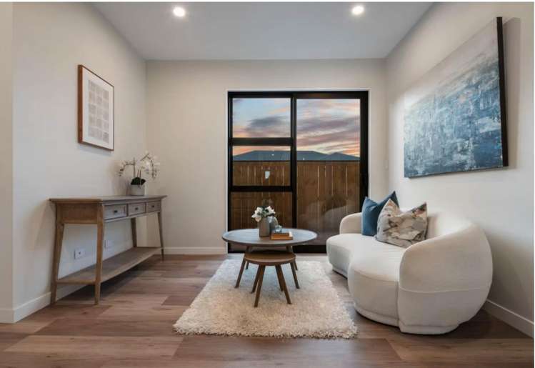 66 Tipu Crescent Milldale_5