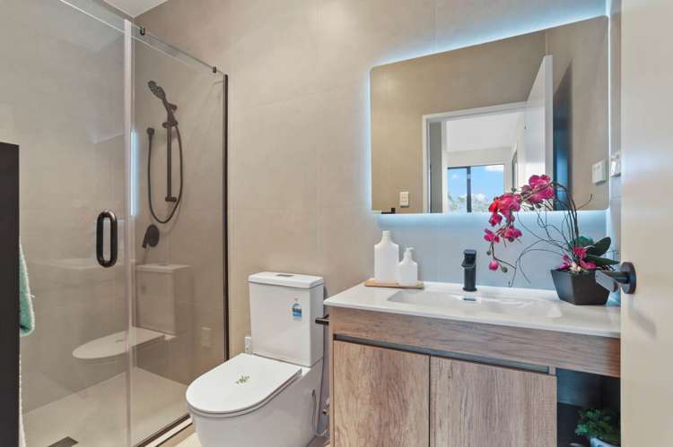 33 Puhikawa Street Massey_11