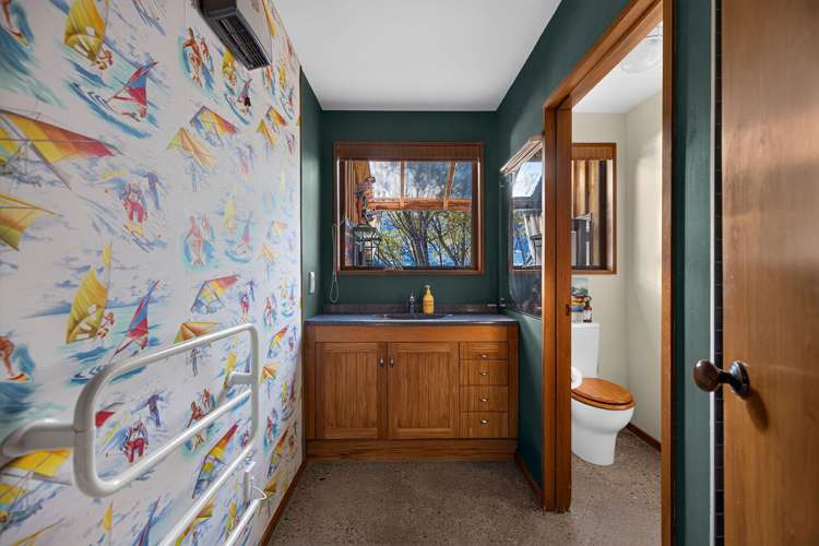 272 Peninsula Road Kelvin Heights_24