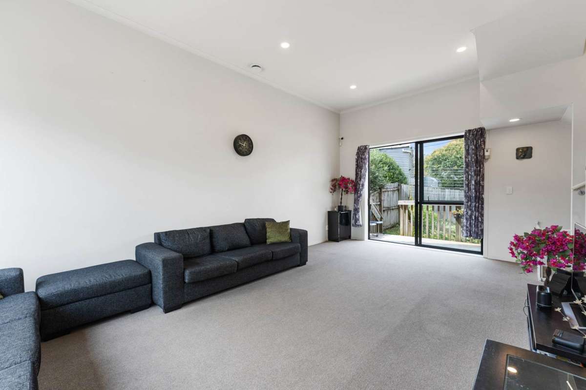 6/2 Swan Hill Drive_2