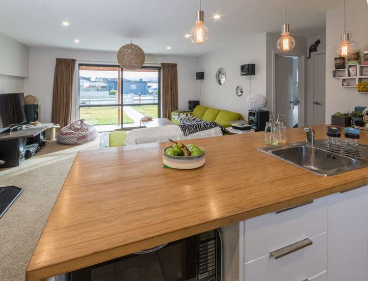 71 Frye Crescent Albert Town_5