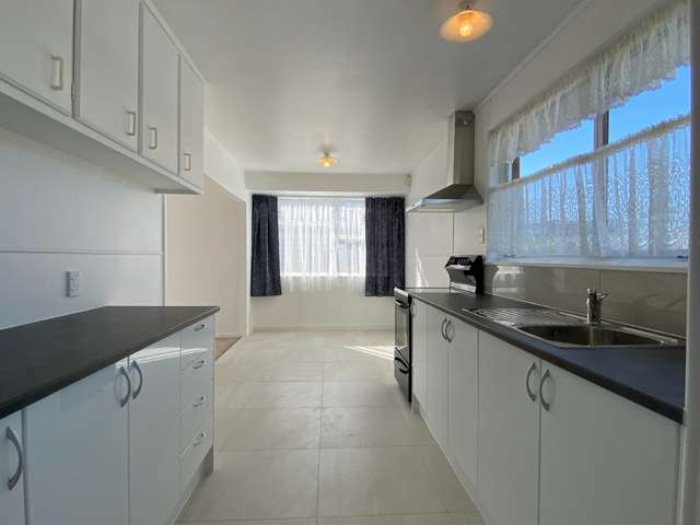 12 Chisholm Place Mangere East_2
