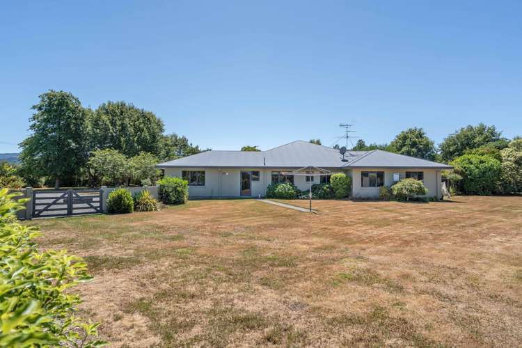151 Lincoln Road Carterton_21