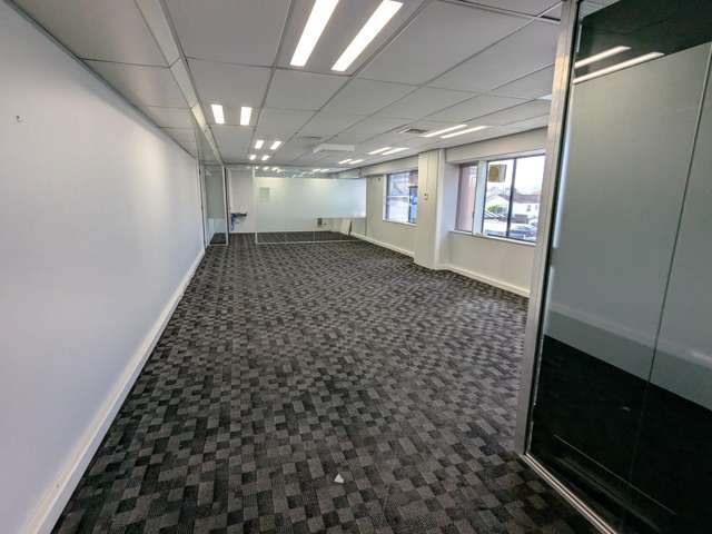 65 Waterloo Road   (Level 1) Lower Hutt_1
