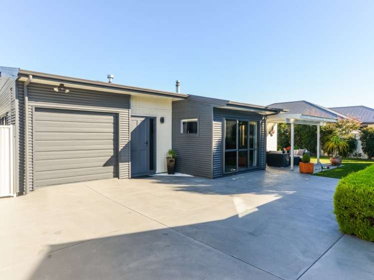 212 Frimley Oaks Frimley_18