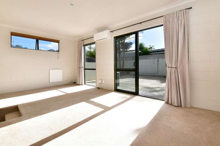 22 Amorino Drive Red Beach_7